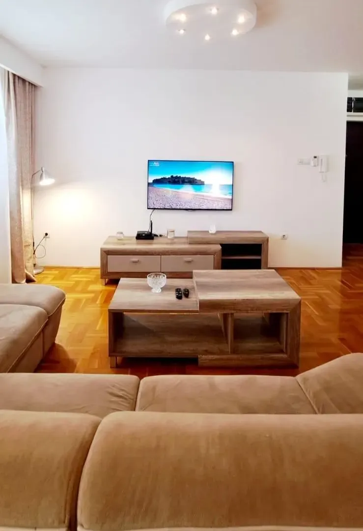Prodaja, dvosoban stan, 72m², Budva, Crna Gora