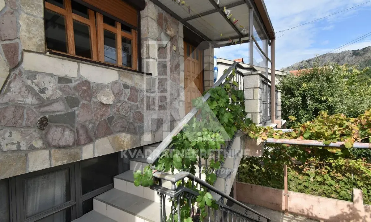 Rent, two bedroom apartment, 92m², Zlatica, Podgorica