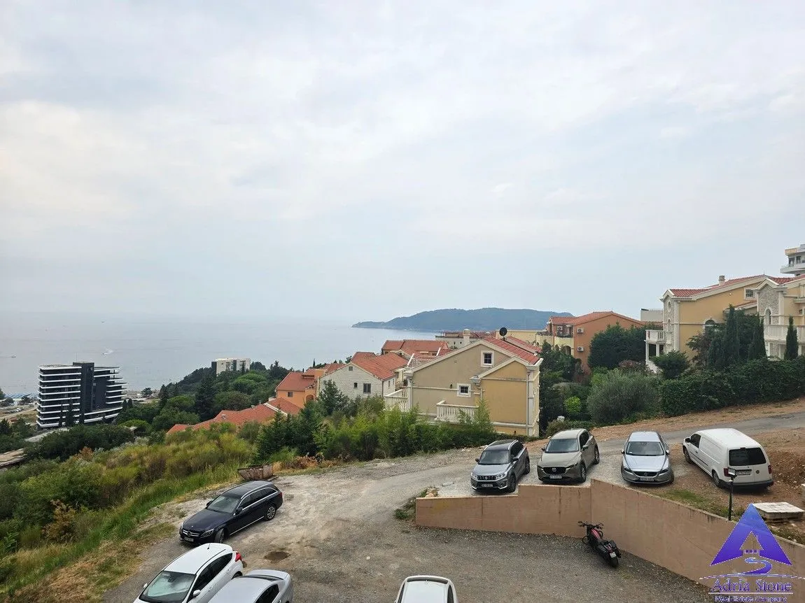 Sale, one bedroom apartment, 43m², Bečići, Budva