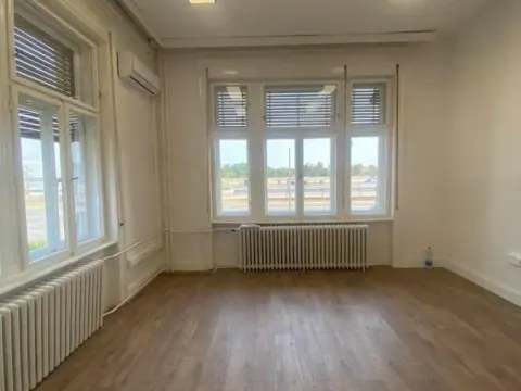 Izdavanje, poslovni prostor, 72m², Kej, Novi Sad Sve Podlokacije