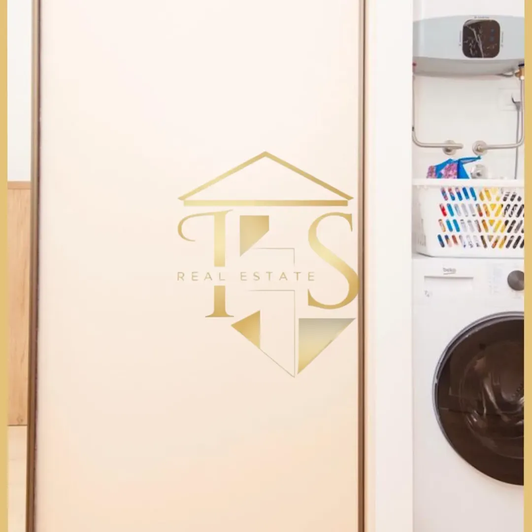 Izdavanje, jednosoban stan, 39m², Centar, Tivat