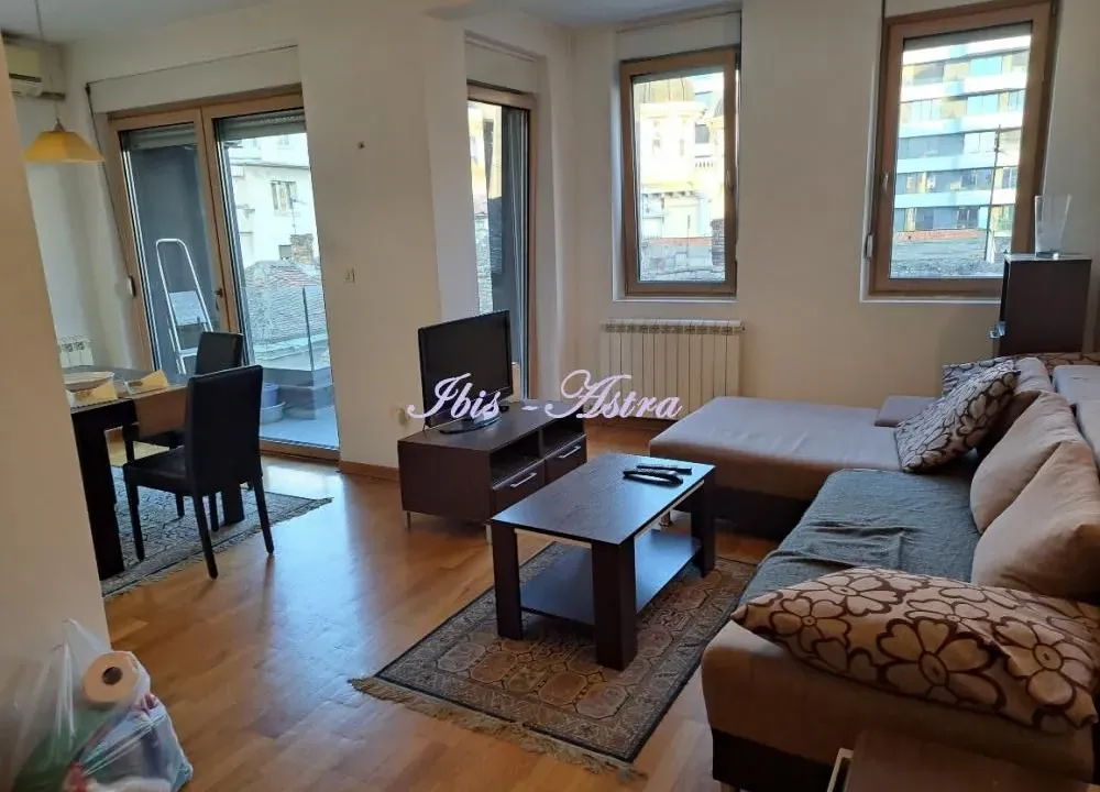 Izdavanje, dvosoban stan, 55m², Stari Grad, Beograd