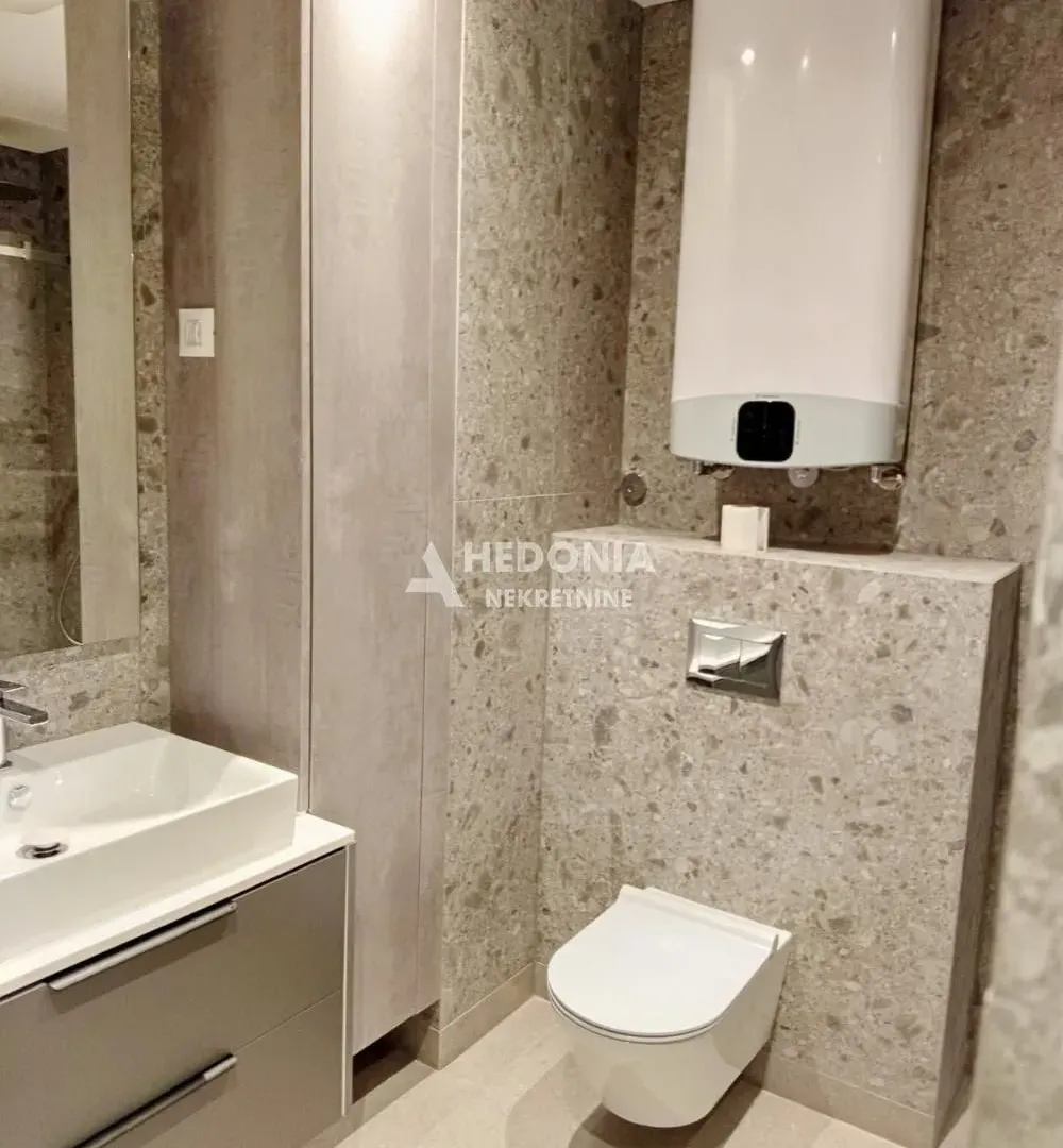 Sale, two bedroom apartment, 58m², Kalenić Pijaca, Vračar Sve Podlokacije