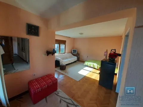 Prodaja, kuća, 265m², Ćuprija, Srbija