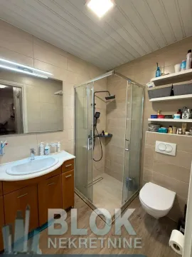 Rent, two bedroom apartment, 65m², City Kej, Podgorica - image 2