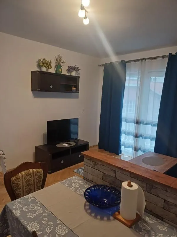Rent, one bedroom apartment, 48m², Bijeli Do, Budva