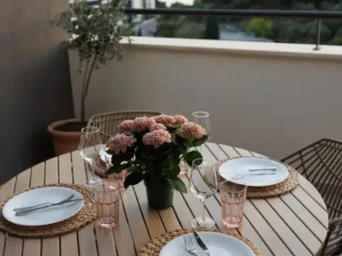 Rent, one bedroom apartment, 42m², Bečići, Budva - image 9