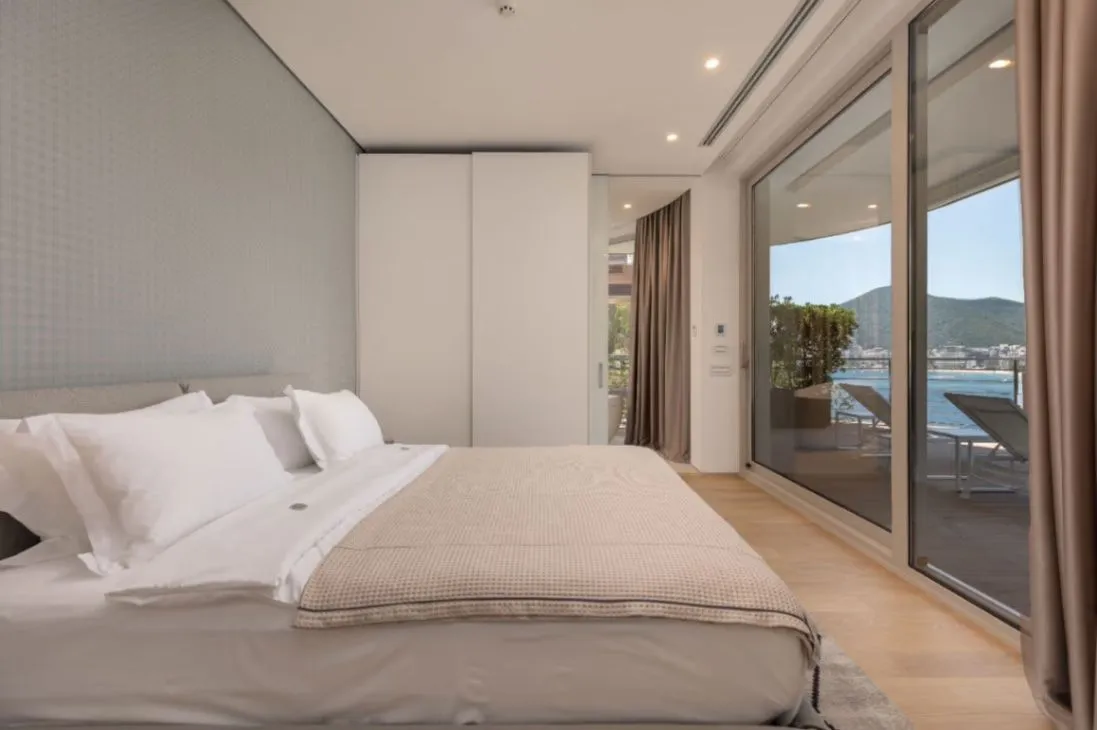 Sale, four bedroom apartment, 457m², Dukley Gardens, Budva