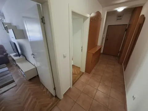 Izdavanje, dvosoban stan, 51m², Grbavica, Novi Sad Sve Podlokacije - image 8