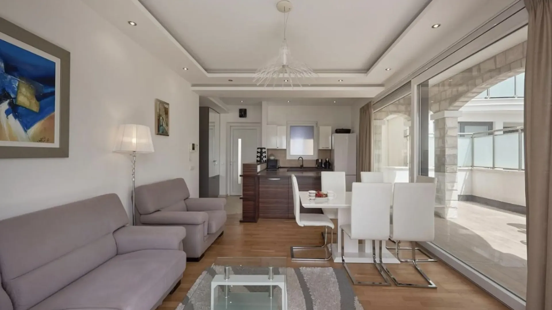 Rent, two bedroom apartment, 75m², Bečići, Budva