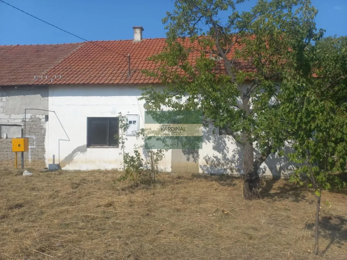Prodaja, kuća, 219m², Medjulužje, Mladenovac