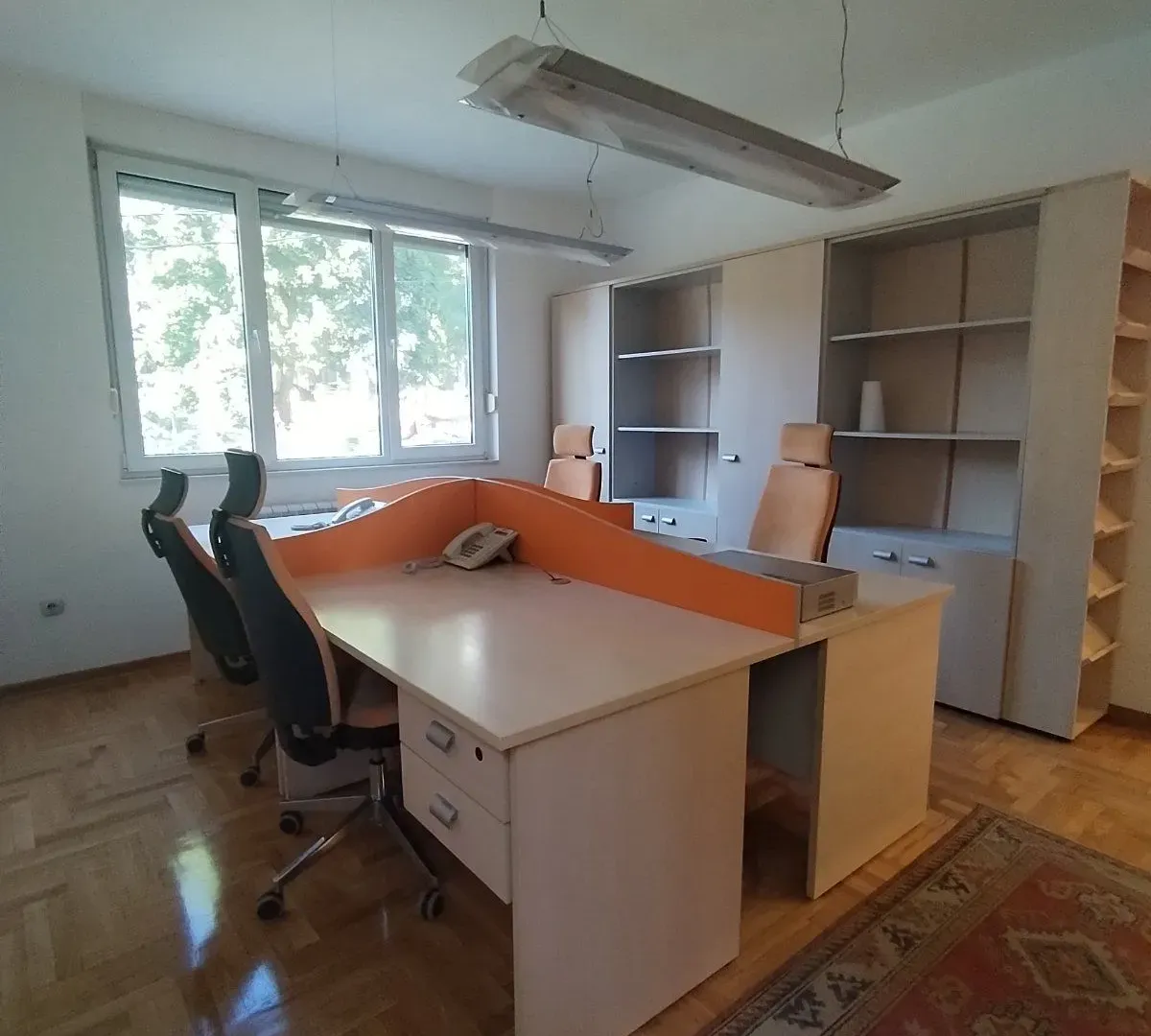 Izdavanje, poslovni prostor, 62m², Vračar Sve Podlokacije, Beograd