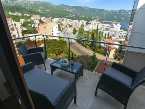 Prodaja, jednosoban stan, 53m², Bečići, Budva - image 3