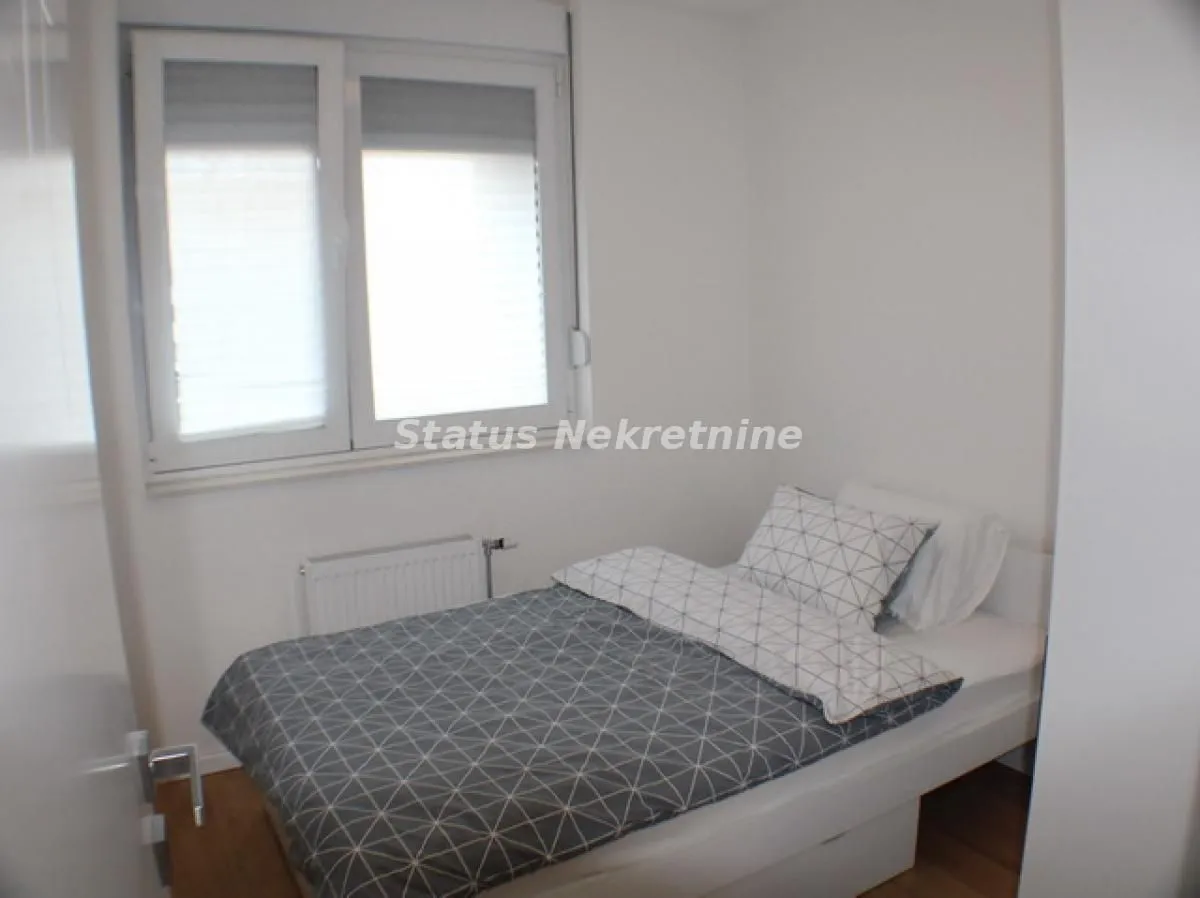 Izdavanje, jednosoban stan, 41m², Banatić, Novi Sad Sve Podlokacije