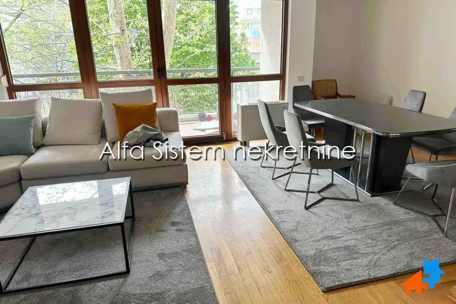 Rent, four bedroom apartment, 120m², Kalenić Pijaca, Vračar Sve Podlokacije