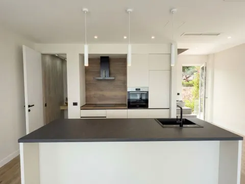 Prodaja, dvosoban stan, 119m², Krašići, Tivat - image 4