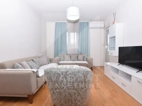 Rent, one bedroom apartment, 49m², Central Point, Podgorica - image 2