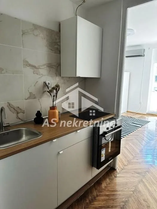 Izdavanje, stan, 44m², Lion, Zvezdara Sve Podlokacije
