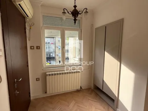 Izdavanje, četvorosoban stan, 85m², Vračar Centar, Vračar Sve Podlokacije - image 10