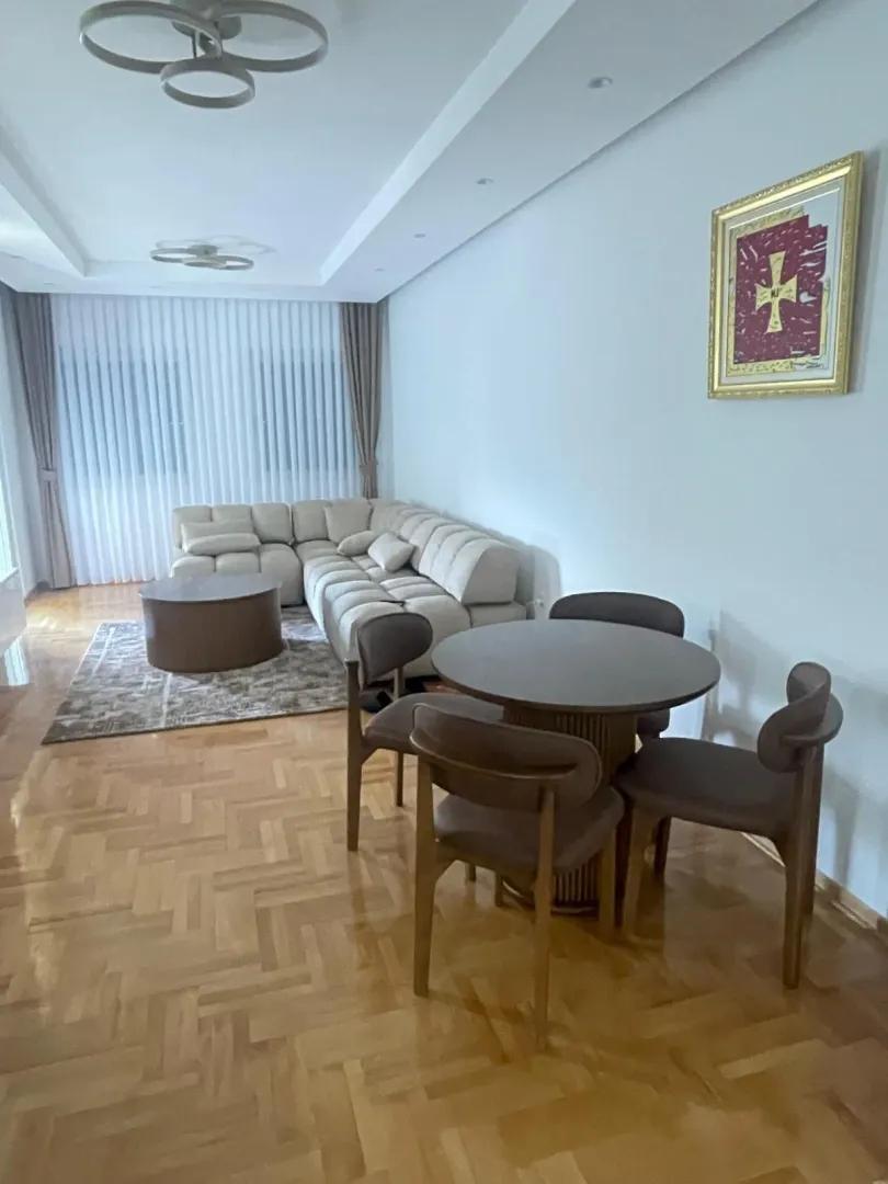 Prodaja, dvosoban stan, 76m², Centar, Nikšić
