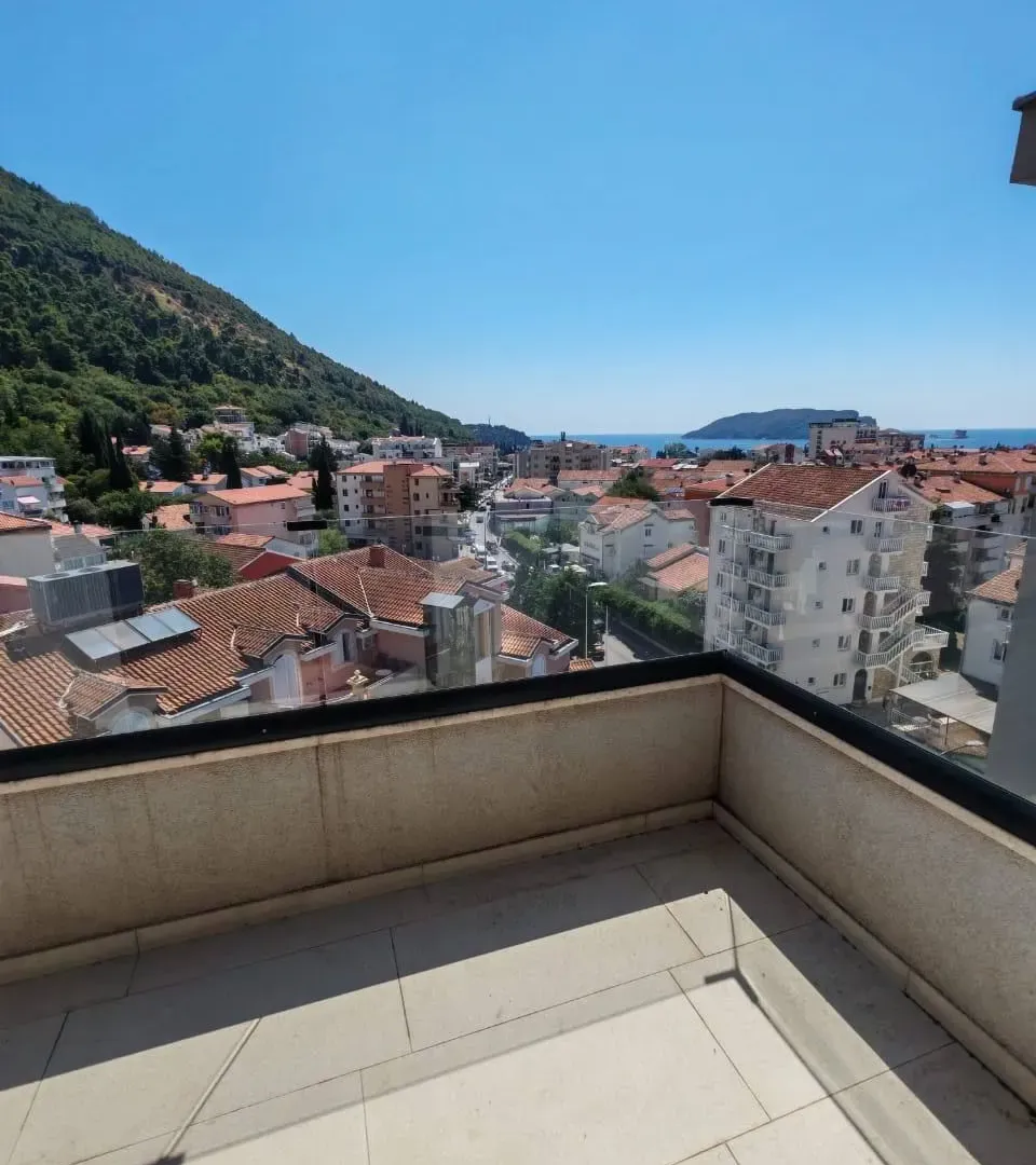 Sale, three bedroom apartment, 130m², Centar, Budva