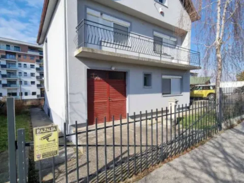 Sale, house, 250m², Beograd, Srbija - image 12