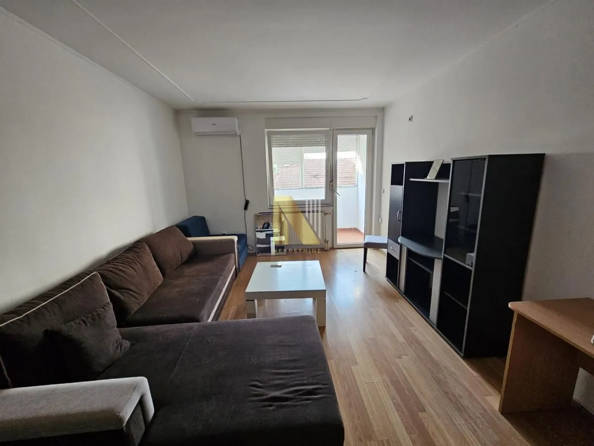 Izdavanje, garsonjera, 31m², Centar, Novi Sad