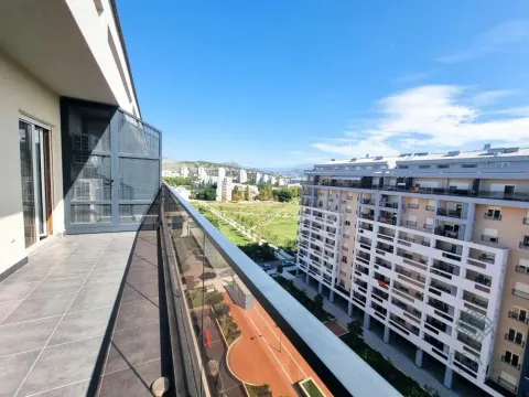 Izdavanje, trosoban stan, 90m², Master Kvart, Podgorica - image 7