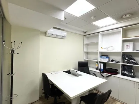 Sale, office space, 92m², City Kvart, Podgorica - image 4