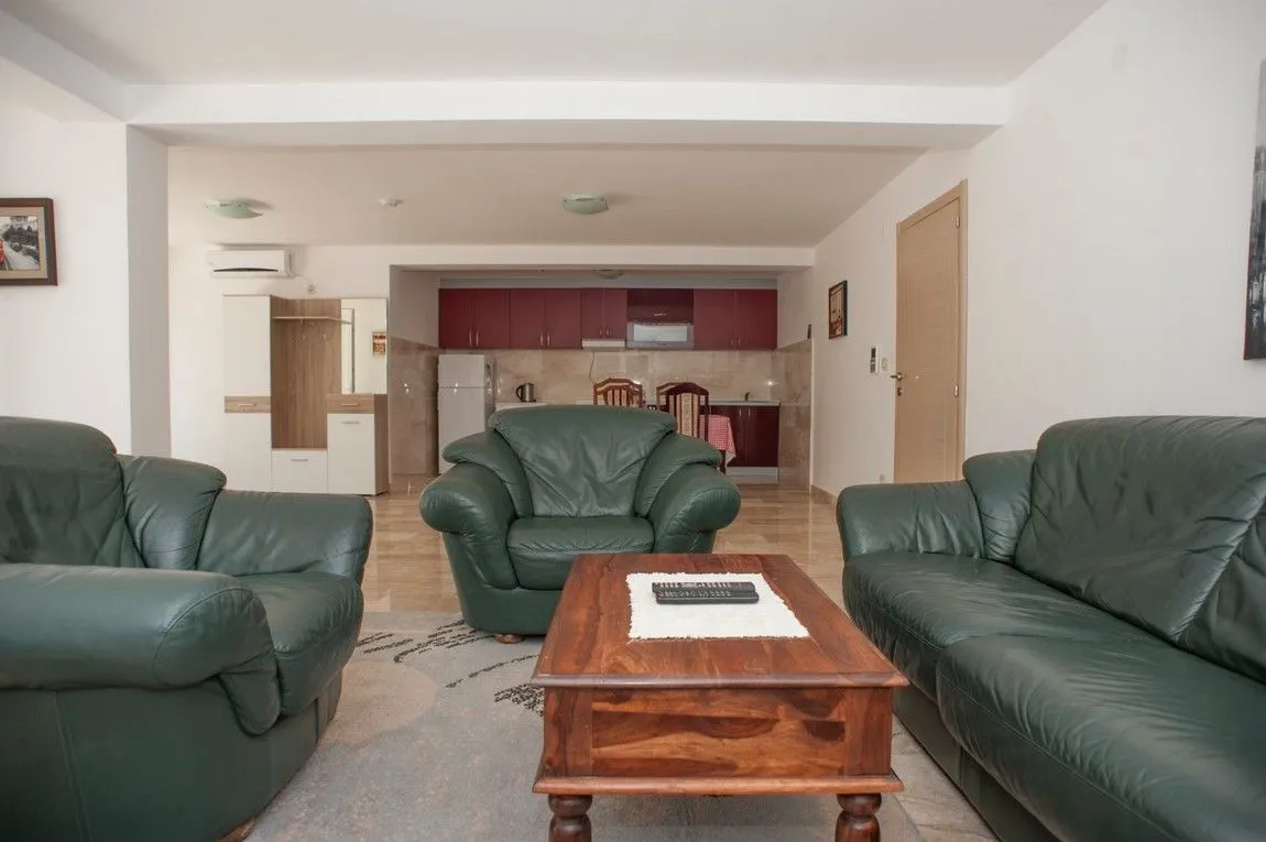 Sale, house, 400m², Perazića do, Budva