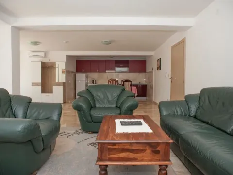 Sale, house, 400m², Perazića do, Budva - image 4