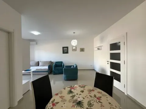 Prodaja, jednosoban stan, 59m², Šušanj, Bar - image 6