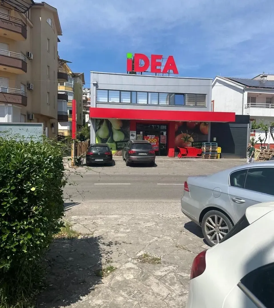 Izdavanje, jednosoban stan, 71m², Momišići, Podgorica