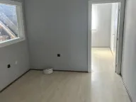 Izdavanje, poslovni prostor, 120m², Zemun Ugrinovci, Zemun Sve Podlokacije - image 1