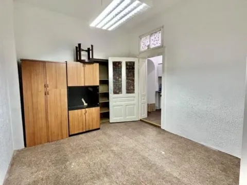 Izdavanje, poslovni prostor, 80m², Tašmajdan, Palilula Sve Podlokacije - image 4