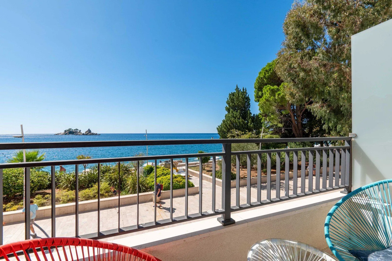 Sale, one bedroom apartment, 46m², Petrovac, Budva