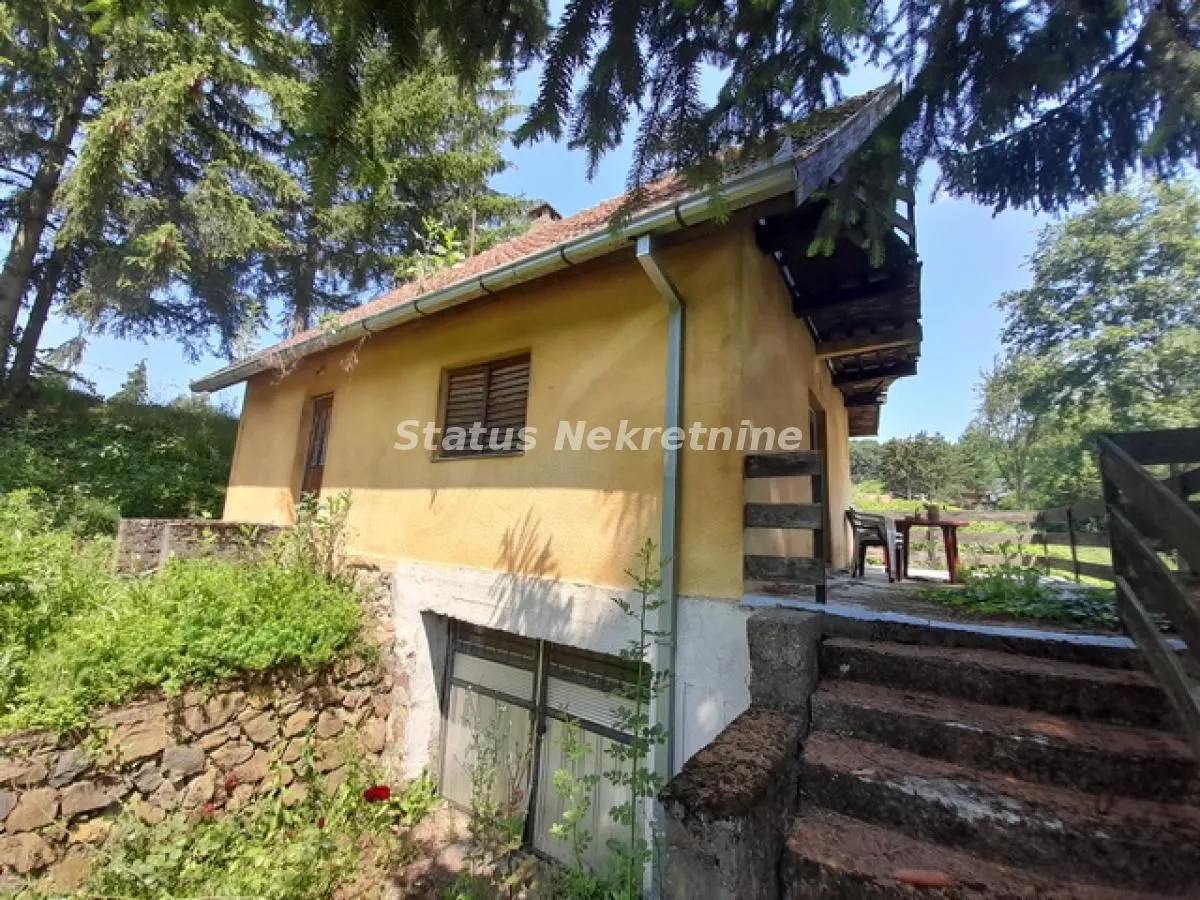 Prodaja, plac, 135m², Banja Vrdnik, Irig