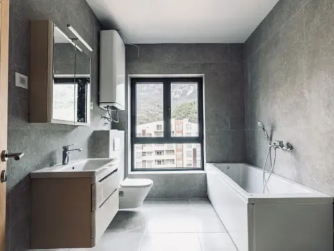 Sale, one bedroom apartment, 64m², Bečići, Budva - image 10