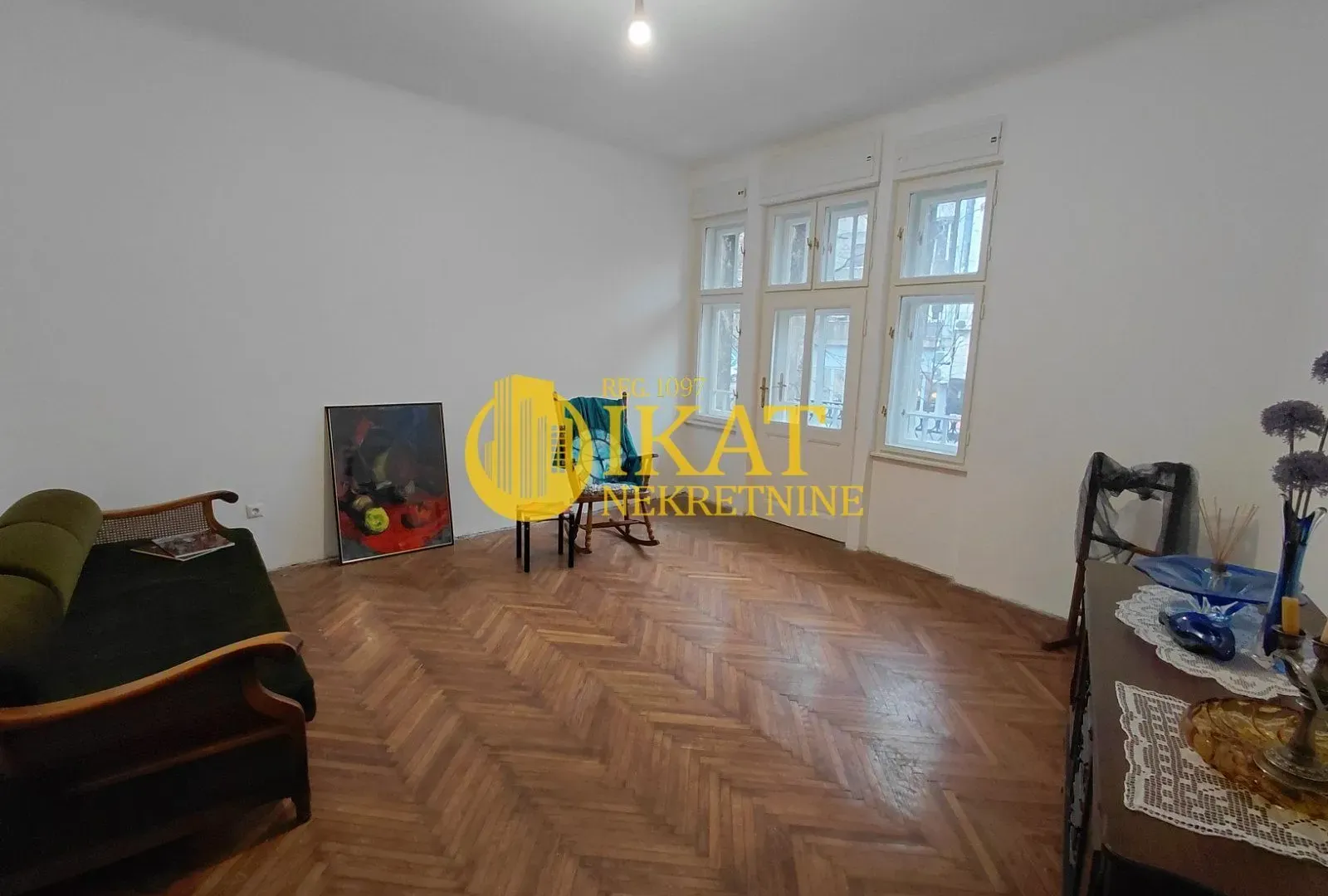 Prodaja, dvosoban stan, 87m², Stari Grad, Beograd