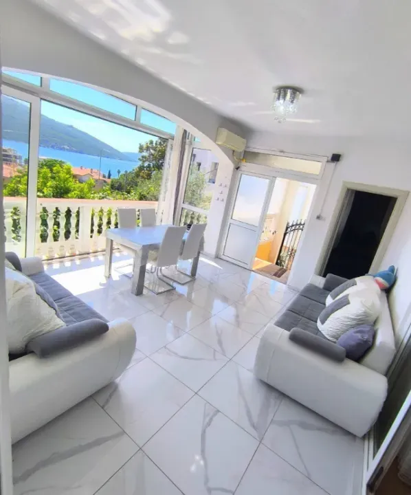 Sale, two bedroom apartment, 84m², Kumbor, Herceg Novi