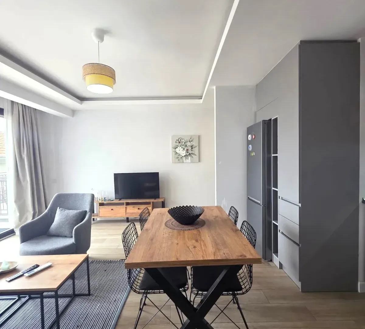 Izdavanje, stan, 45m², Tivat, Crna Gora