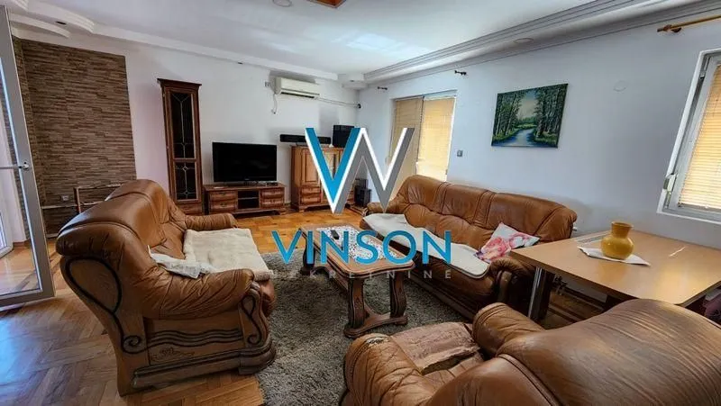 Izdavanje, četvorosoban stan, 198m², Petrovaradin, Novi Sad