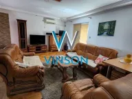 Izdavanje, četvorosoban stan, 198m², Petrovaradin, Novi Sad - image 1