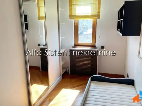 Izdavanje, četvorosoban stan, 118m², Vračar Hram, Vračar Sve Podlokacije - image 16
