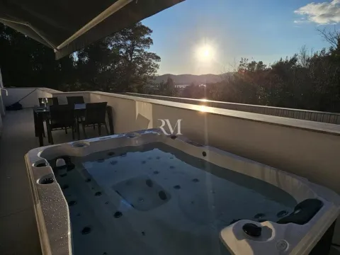 Sale, two bedroom apartment, 63m², Tivat, Crna Gora - image 9