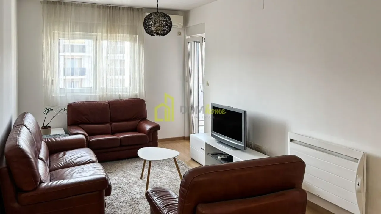 Rent, two bedroom apartment, 71m², City Kvart, Podgorica