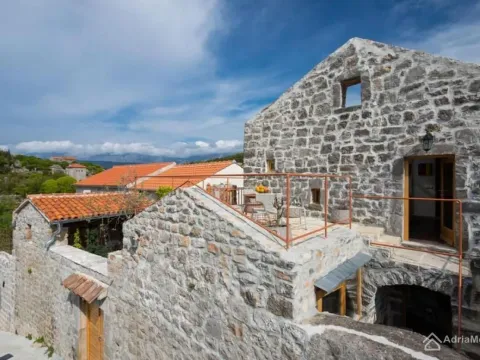 Sale, house, 216m², Đuraševići, Tivat - image 19