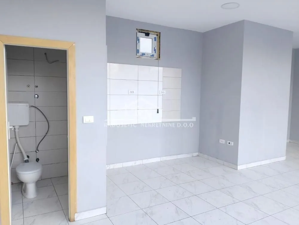 Rent, office space, 40m², Voždovac Sve Podlokacije, Beograd