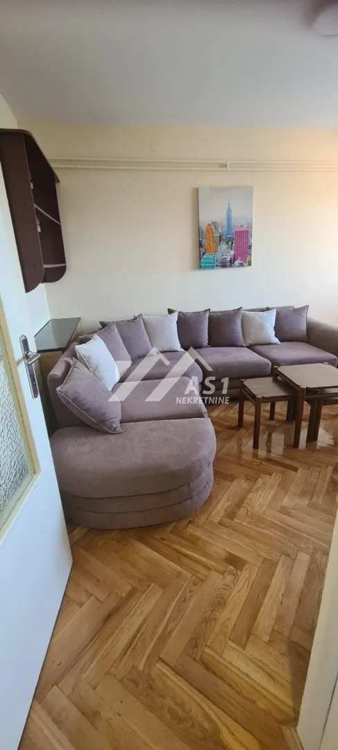 Izdavanje, jednosoban stan, 42m², Sajam, Novi Sad Sve Podlokacije
