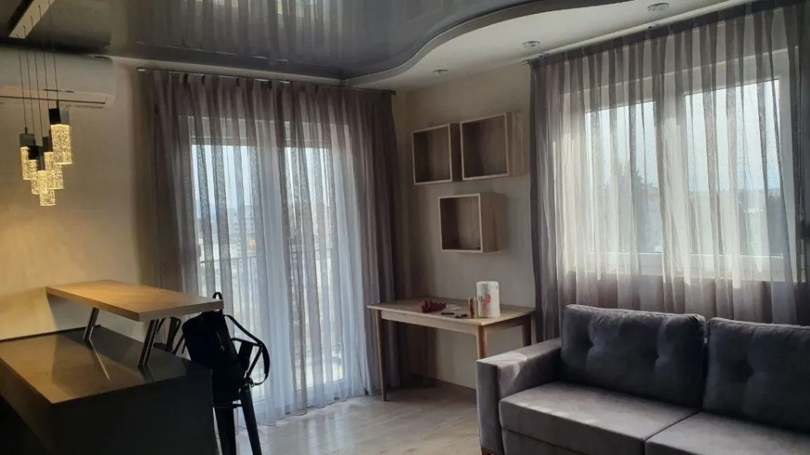 Izdavanje, dvosoban stan, 58m², Podgorica, Crna Gora